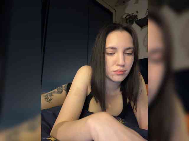 -Your-Michelle-, live webcam girl, age 21, from USA, streaming now, pijpbeurt, camshow