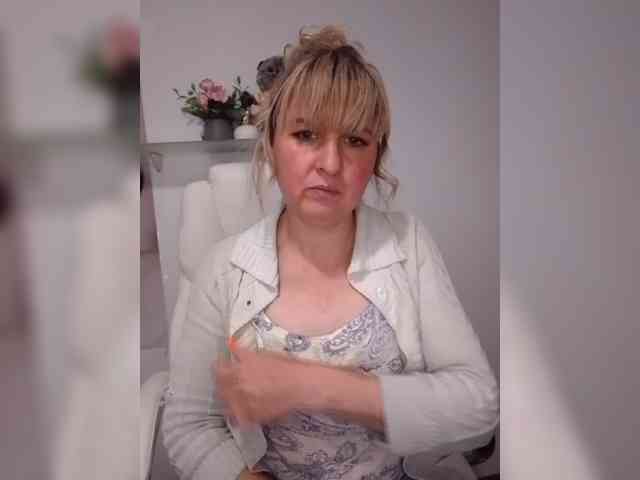 Lady_Tatyana, live webcam girl, age 35, from Россия, streaming now, kontneuken, ballikken