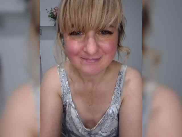 Lady_Tatyana, live webcam girl, age 35, from Россия, streaming now, kontneuken, ballikken