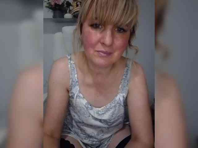 Lady_Tatyana, live webcam girl, age 35, from Россия, streaming now, kontneuken, ballikken
