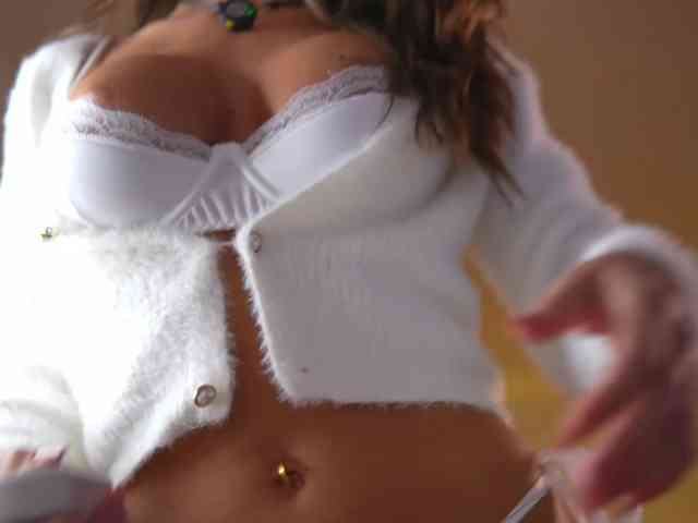 KyssaraPlay, live webcam girl, age 21, from USA, streaming now, pijpbeurt, camshow