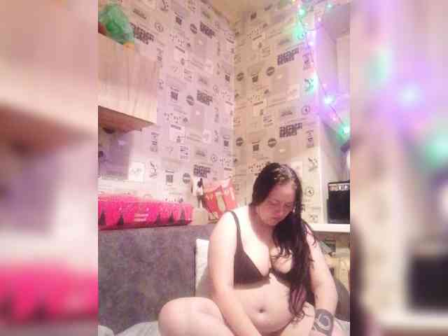 Ulitabb, live webcam girl, age 18, from Россия, streaming now, kontneuken, pijpbeurt