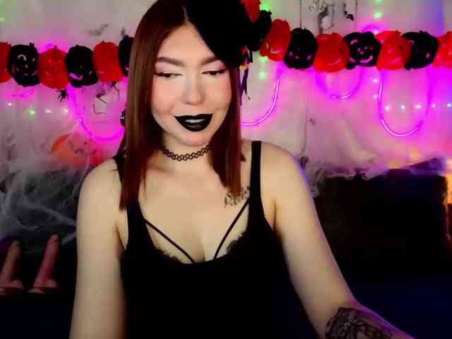 SlyFoxyWeb, live webcam girl, age 24, from Россия, streaming now, anaal spelen, kontvingeren