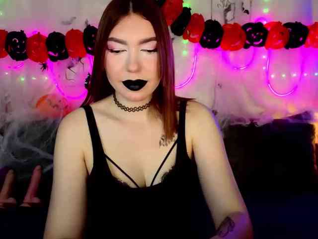 SlyFoxyWeb, live webcam girl, age 24, from Россия, streaming now, anaal spelen, kontvingeren