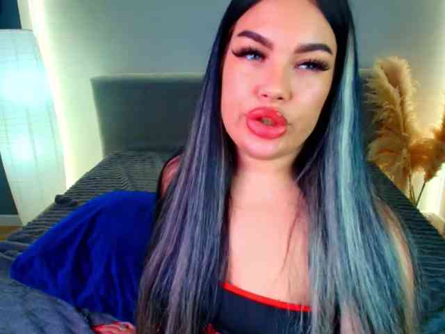 katerine-Monroe, live webcam girl, age 19, from RUSSIA, streaming now, ballikken, balzuigen