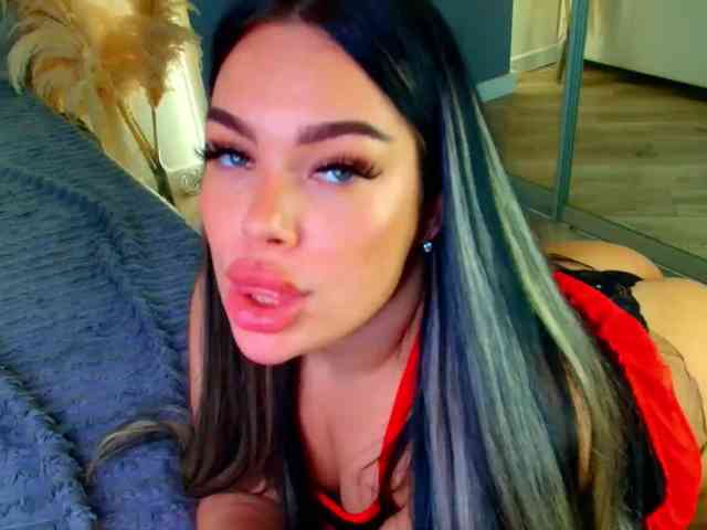 katerine-Monroe, live webcam girl, age 19, from RUSSIA, streaming now, ballikken, balzuigen