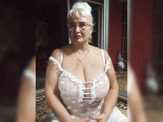 Jemma-Cori, live webcam girl, age 45, from Египет, streaming now, anaal spelen, camshow
