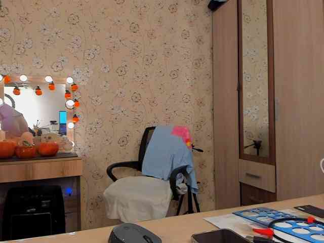 Alicenextdoor, live webcam girl, age 28, from украина, streaming now, chatten, dansen