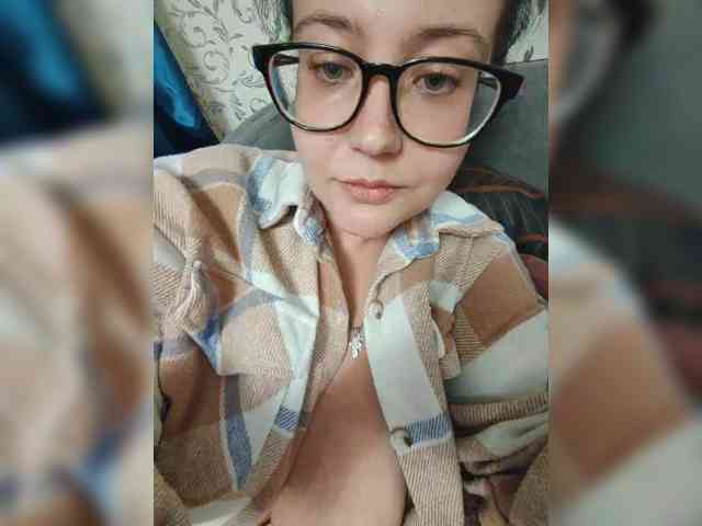Polyk93, live webcam girl, age 33, from RUSSIA, streaming now, anaal spelen, kontneuken