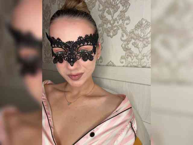 U-Moni, live webcam girl, age 20, from Россия, streaming now, anaal spelen, kontneuken