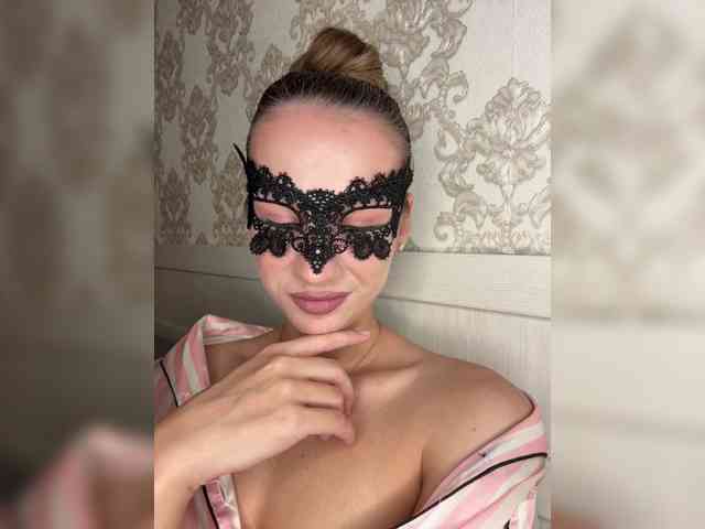 U-Moni, live webcam girl, age 20, from Россия, streaming now, anaal spelen, kontneuken