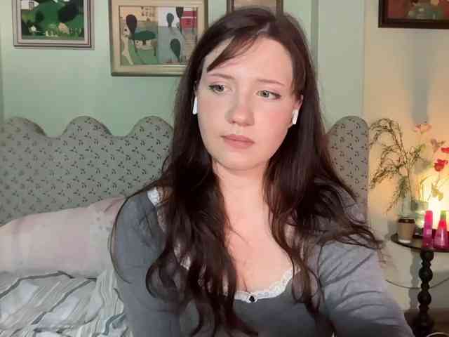 Try001, live webcam girl, age 21, from RUSSIA, streaming now, kontvingeren, pijpbeurt