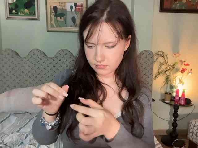 Try001, live webcam girl, age 21, from RUSSIA, streaming now, kontvingeren, pijpbeurt