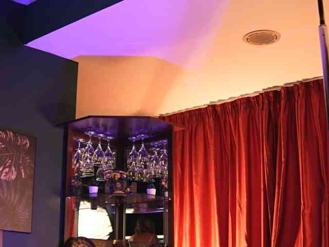 LuxenNoir, live webcam girl, age 46, from US, streaming now, camshow, chatten