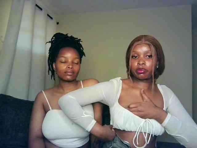Nafartariee, live webcam girl, age 22, from KENYA, streaming now, anaal spelen, facial