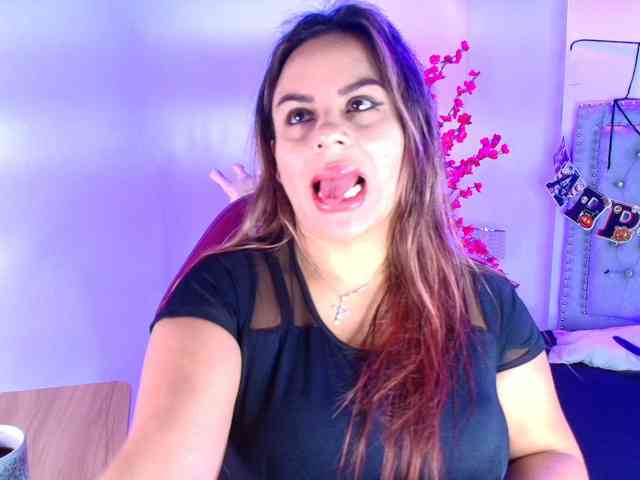 Lia-adams, live webcam girl, age 32, from COLOMBIA, streaming now, anaal spelen, kontneuken