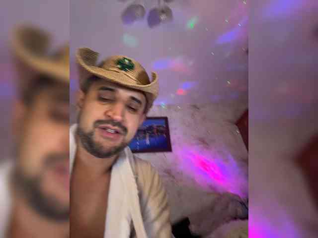 Ajara_Gujuu, live webcam girl, age 33, from Россия, streaming now, pijpbeurt, kontneuken