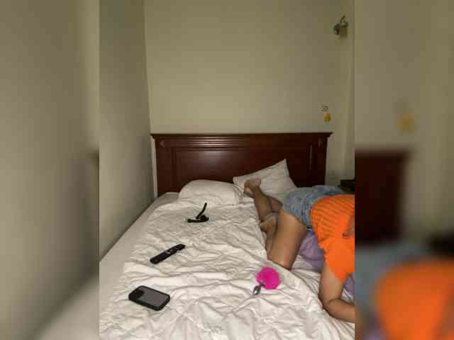 Durnaya_kis, live webcam girl, age 20, from Россия, streaming now, anaal spelen, kontneuken