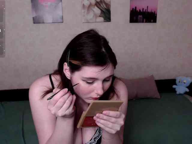 Helen-Gren, live webcam girl, age 18, from POLAND, streaming now, pijpbeurt, chatten
