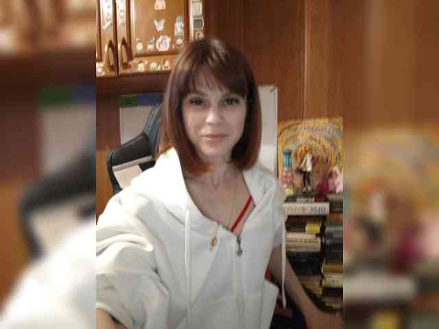 Vikeyna, live webcam girl, age 42, streaming now, chatten, dansen