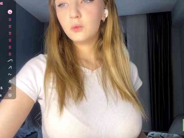 TyeshaDirksen, live webcam girl, age 18, from SERBIA, streaming now, anaal spelen, aziatische massage
