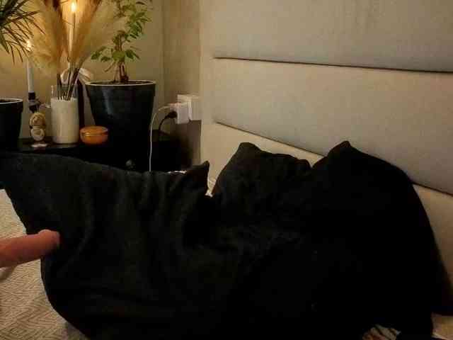 Alisa-001, live webcam girl, age 21, from Россия, streaming now, anaal spelen, kontvingeren