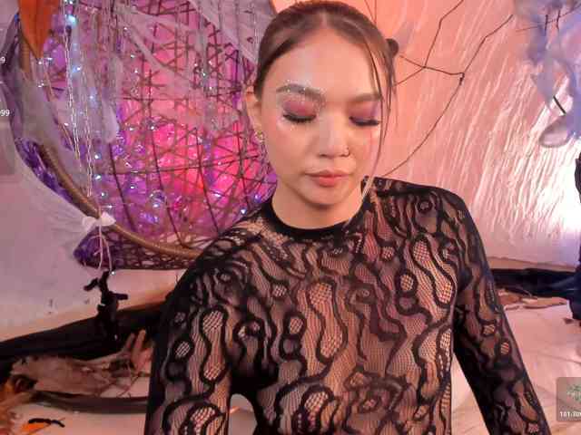 HaleyGreen, live webcam girl, age 18, from COLOMBIA, streaming now, balzuigen, pijpen