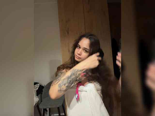 MilleMiMiMi, live webcam girl, age 23, from Беларусь, streaming now, anaal spelen, pijpbeurt