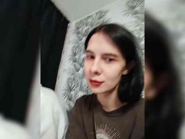 Tyvizex, live webcam girl, age 20, from RUSSIA, streaming now, anaal spelen, kont op mond