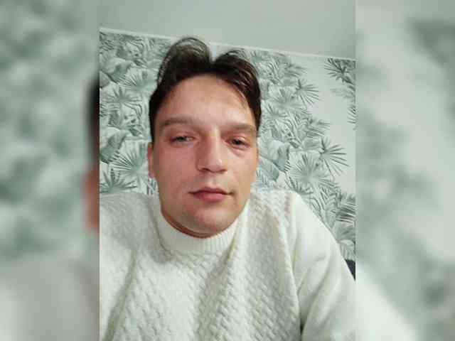 Tyvizex, live webcam girl, age 20, from RUSSIA, streaming now, anaal spelen, kont op mond