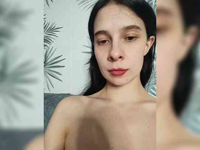 Tyvizex, live webcam girl, age 20, from RUSSIA, streaming now, anaal spelen, kont op mond
