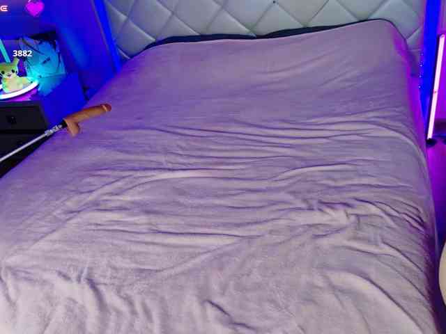 NaomiHita, live webcam girl, age 30, from Россия, streaming now, anaal spelen, kontvingeren
