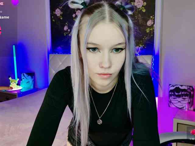 NaomiHita, live webcam girl, age 30, from Россия, streaming now, anaal spelen, kontvingeren