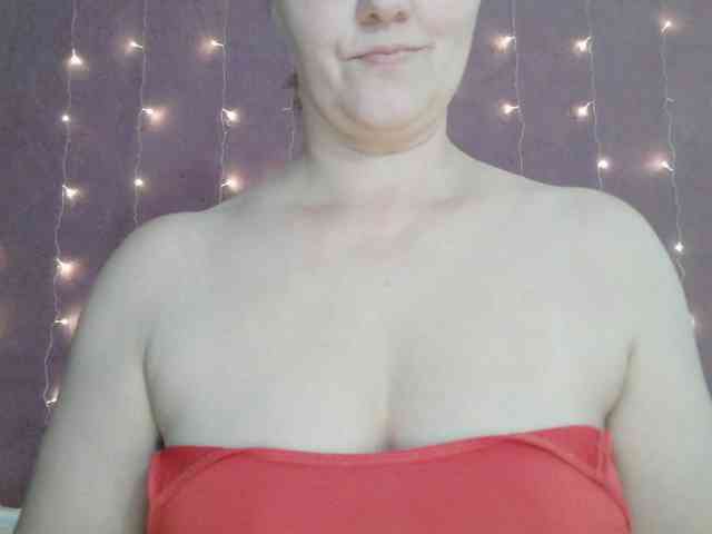 SoftMoon, live webcam girl, age 45, from RUSSIA, streaming now, dildo neuken, dildoing