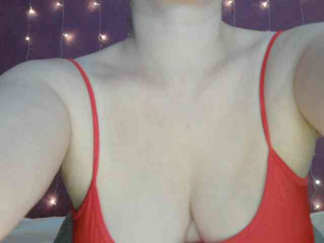 SoftMoon, live webcam girl, age 45, from RUSSIA, streaming now, dildo neuken, dildoing
