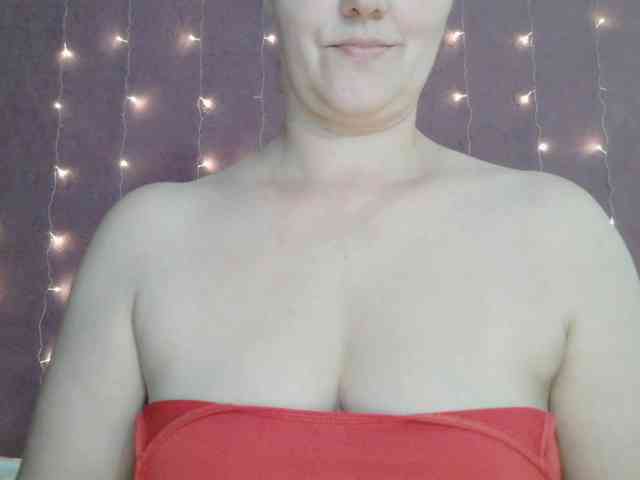 SoftMoon, live webcam girl, age 45, from RUSSIA, streaming now, dildo neuken, dildoing