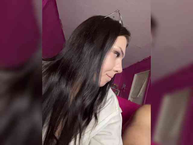 FAMILY707, live webcam girl, age 24, from Россия, streaming now, kontlikken, ballikken