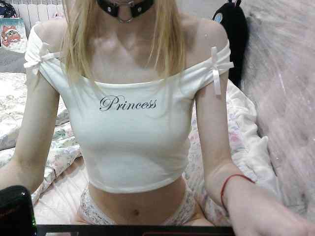 KittyBounty, live webcam girl, age 18, from POLAND, streaming now, anaal spelen, kontneuken