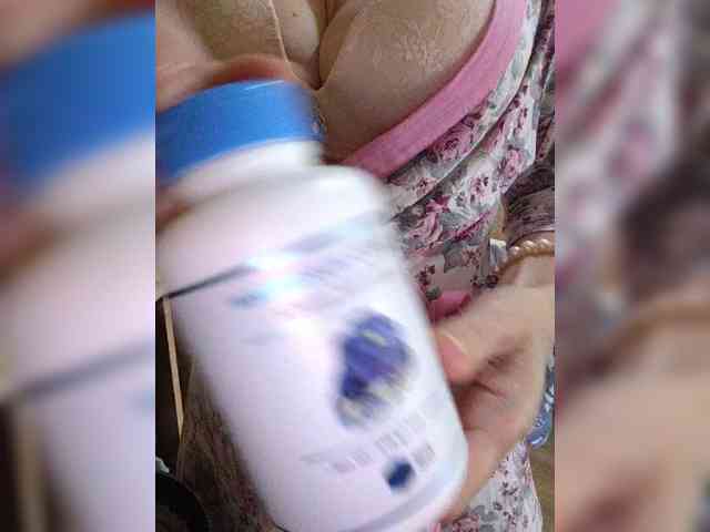Dina7771, live webcam girl, age 45, from Россия, streaming now, chatten, dansen