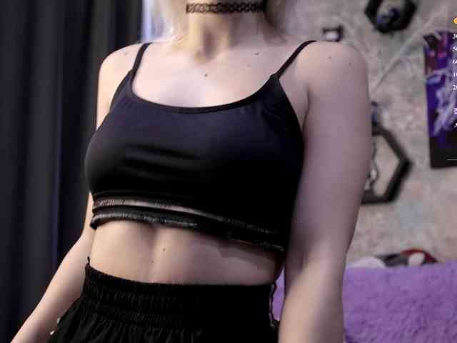 Yunakiss, live webcam girl, age 18, from LATVIA, streaming now, anaal spelen, kontneuken