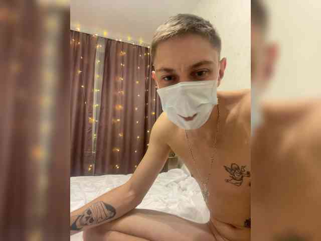 Mamaneeprostit1111, live webcam girl, age 23, from Россия, streaming now, ballikken, balzuigen