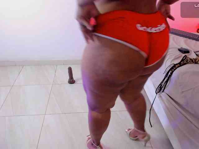 Lilicameron, live webcam girl, age 22, from COLOMBIA, streaming now, anaal spelen, kontvingeren