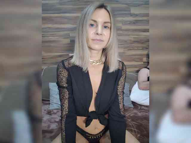 Vasilisa-Zhenya, live webcam girl, age 27, from Любимая страна, streaming now, kontneuken, ballikken