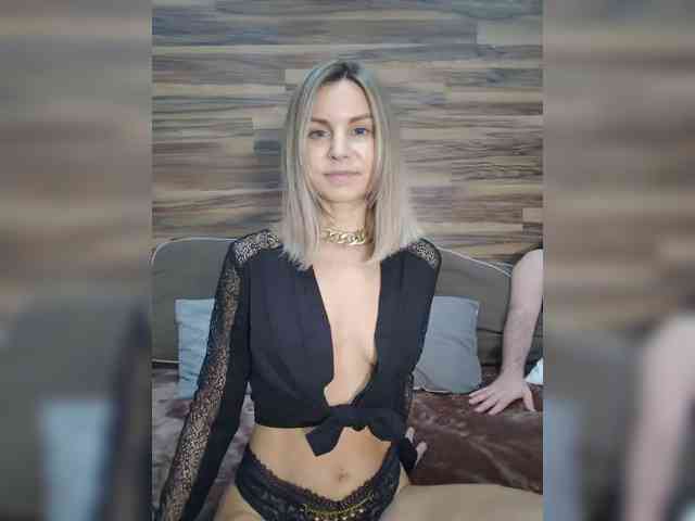 Vasilisa-Zhenya, live webcam girl, age 27, from Любимая страна, streaming now, kontneuken, ballikken