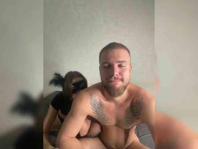 Traxalka666, live webcam girl, age 24, streaming now, trio, anaal spelen