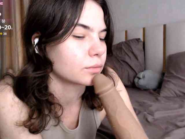 sweety-bunny, live webcam girl, age 23, from LATVIA, streaming now, anaal spelen, kontvingeren
