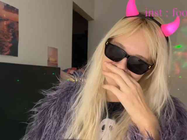 Summer_Flower, live webcam girl, age 25, streaming now, dildo spelen, dildo neuken