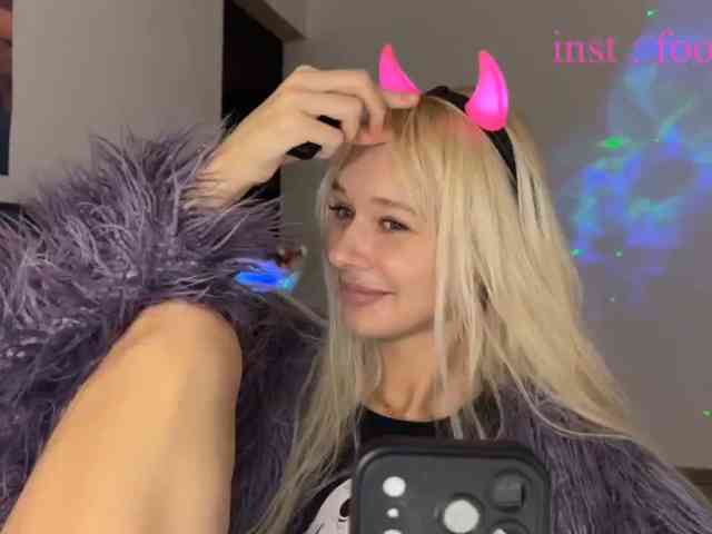 Summer_Flower, live webcam girl, age 25, streaming now, dildo spelen, dildo neuken