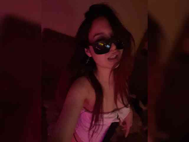 Estetka, live webcam girl, age 24, from Россия, streaming now, anaal spelen, aziatische massage
