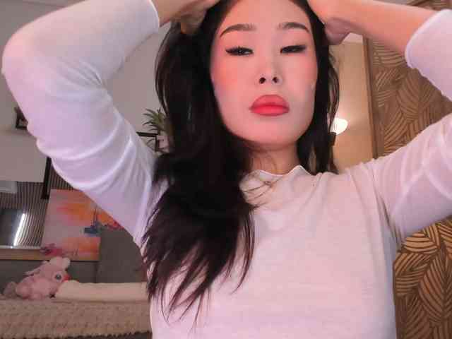 AizaXO, live webcam girl, age 26, from LATVIA, streaming now, anaal spelen, kontvingeren